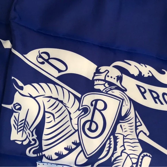 Burberry Equestrian Knight silk scarf - Picture 5 of 14